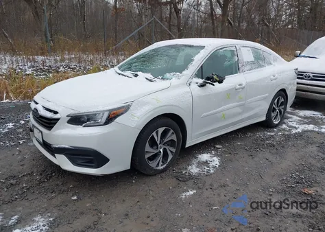 2021 Subaru Legacy Premium z USA, uszkodzony, nr VIN 4S3BWAC60M3017950